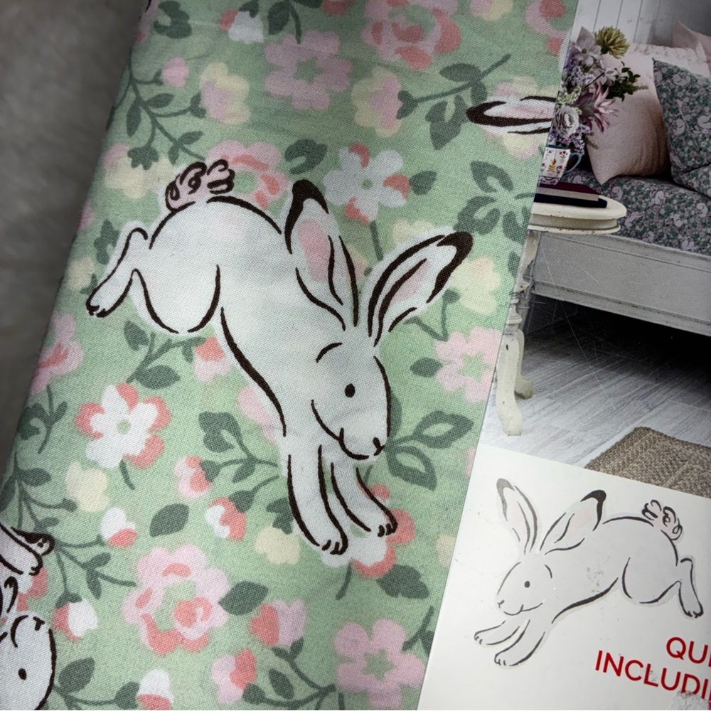 Cath Kidston Jumping Bunnies green Queen 4 piece Sheet Set bunny rabbit cotton - Picture 3 of 6